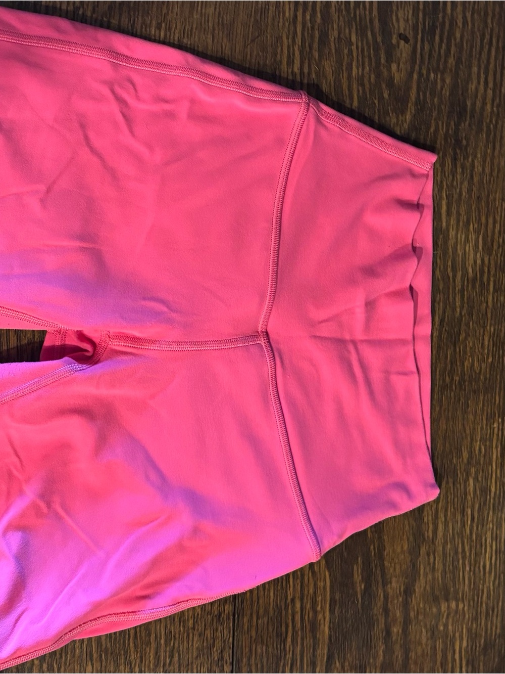 lululemon biker shorts size 4 bright pink - Picture 4 of 4